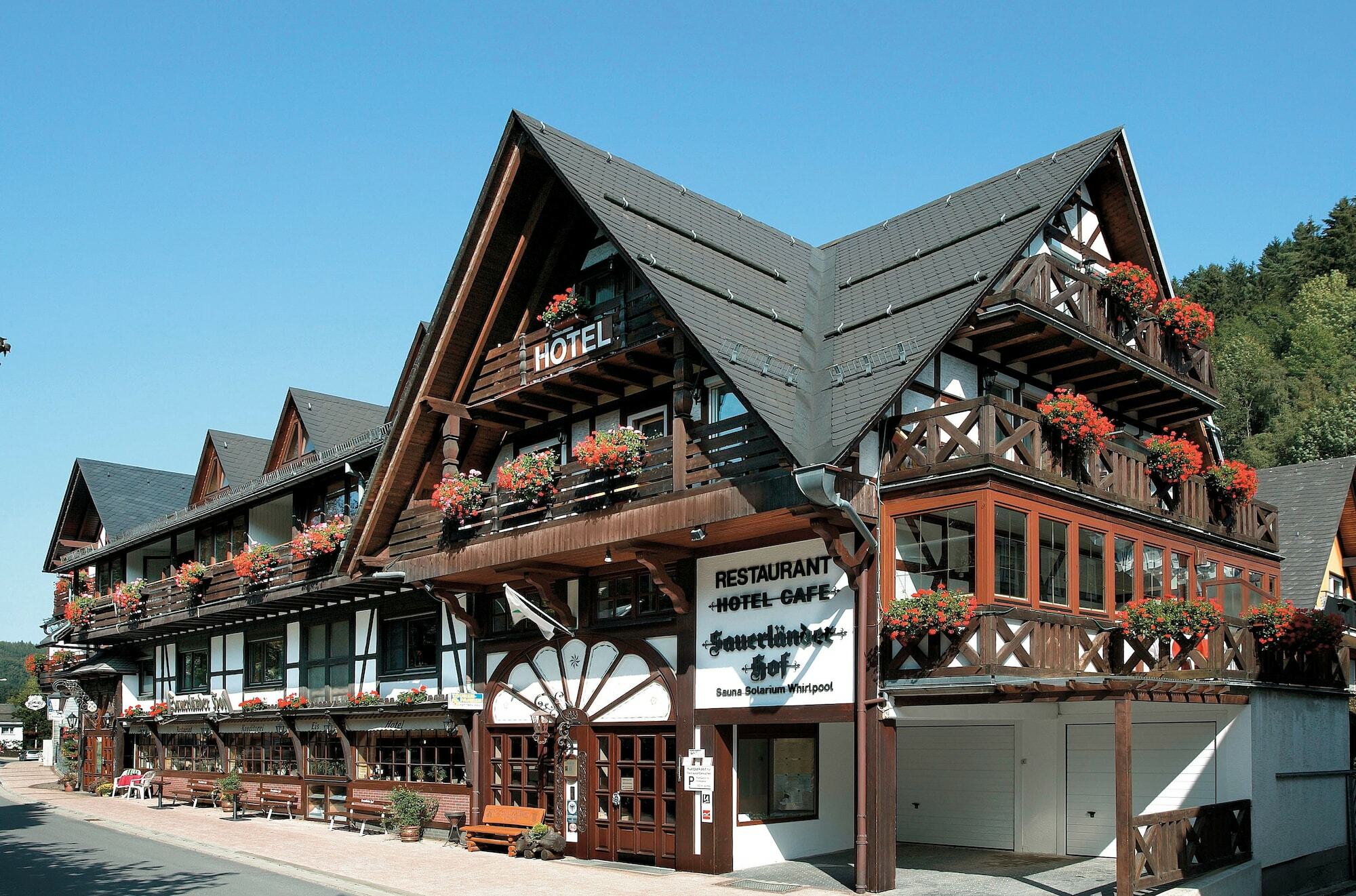 Hotel Sauerlaender Hof Willingen  Exterior foto